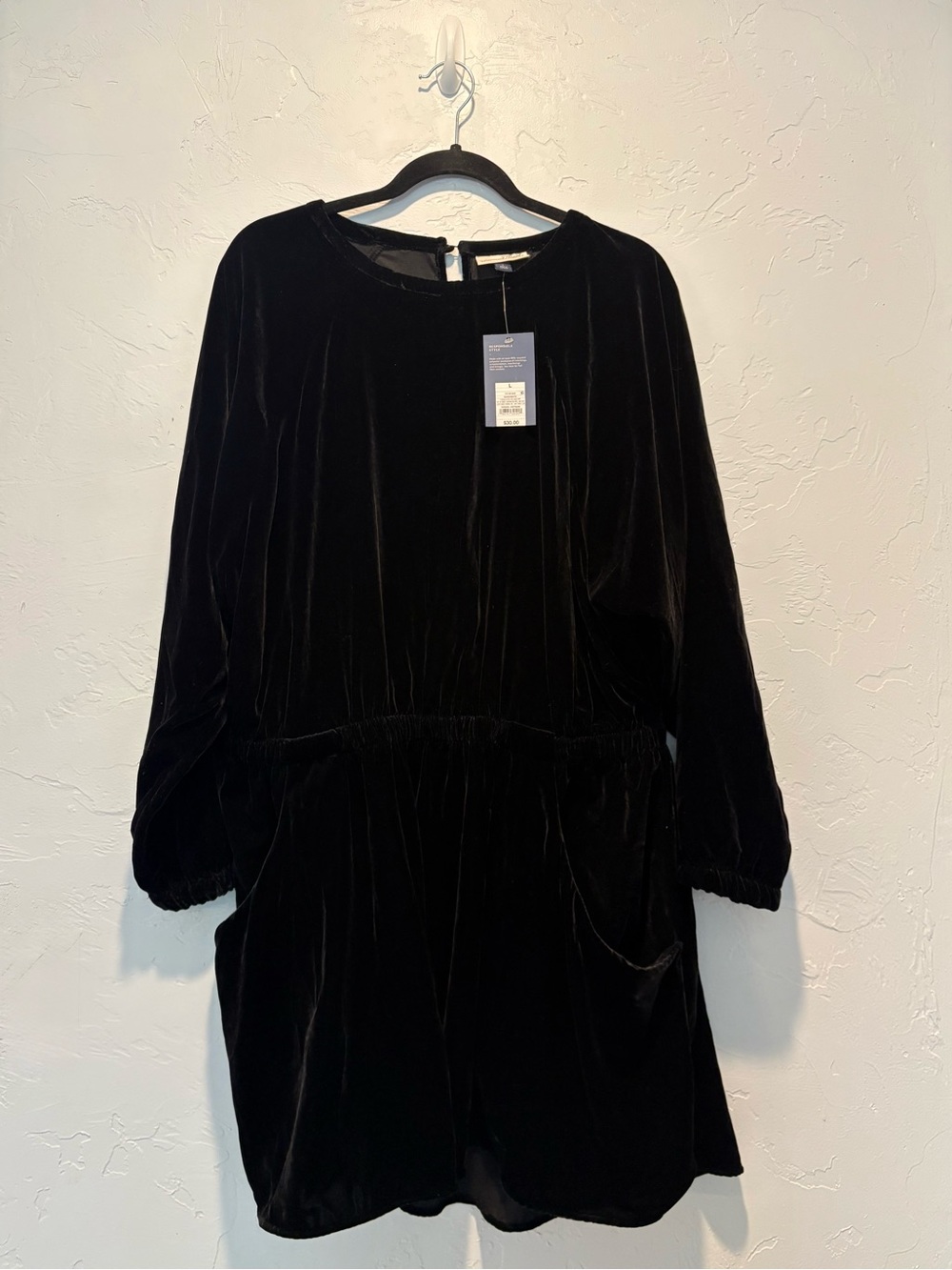 Universal Thread Black Velvet Mini Dress with Round Neck